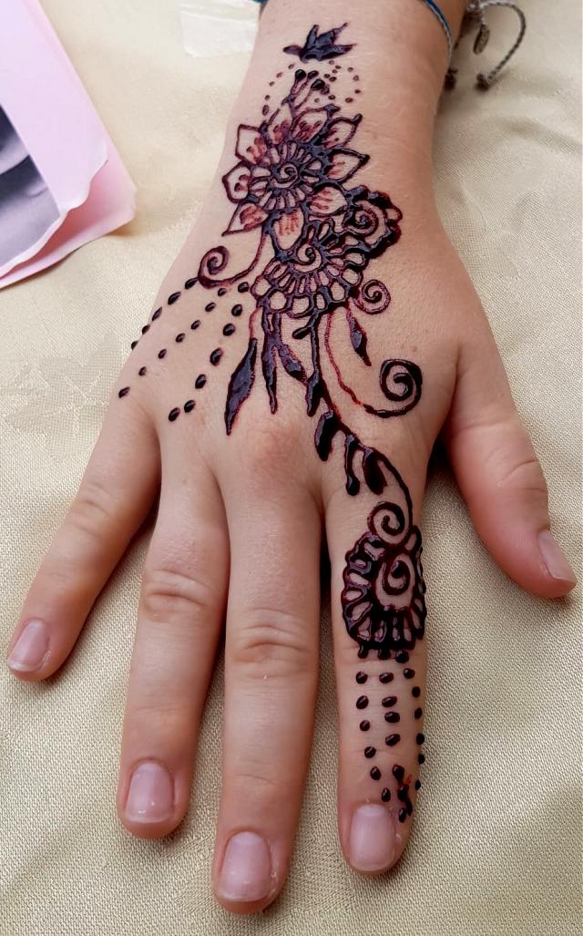 Henna Designs by Henna Artists